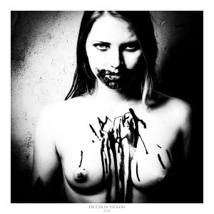Fine Art Nude Photographer Vienna - Nude Women Has Blood On Face