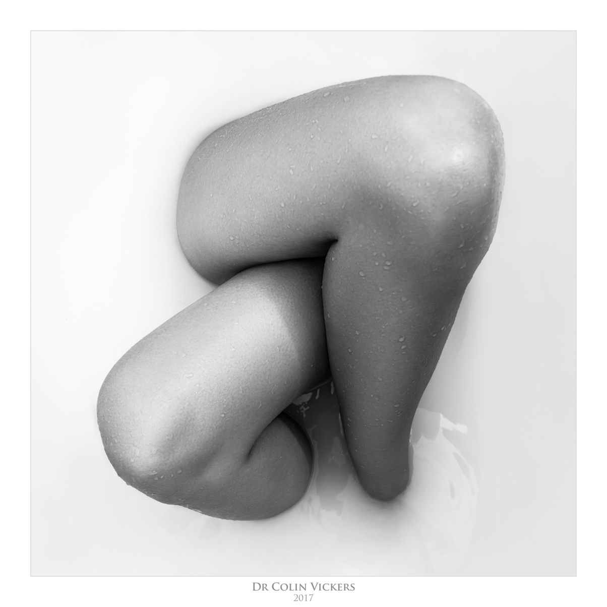 Fine-Art 'Bath Tub' Photography by Fine-Art Photographer Dr Colin Vickers