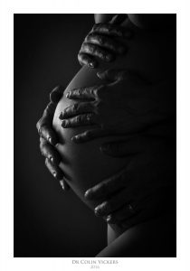 Fine Art Nude Photographer Vienna - Abstract Pregnant Baby Belly